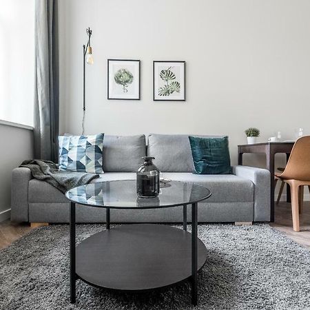 City Center Apartment By Urban Rent Vilnius Bagian luar foto