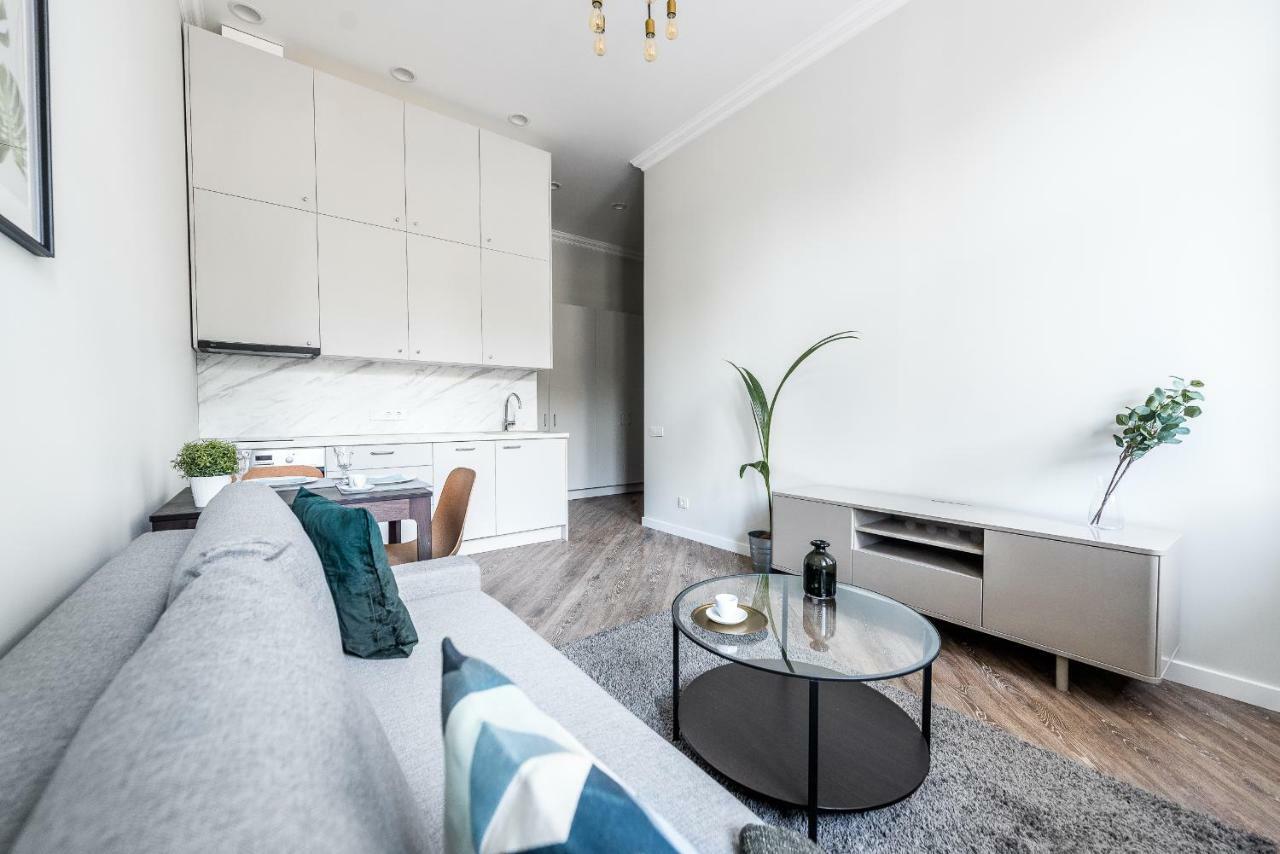 City Center Apartment By Urban Rent Vilnius Bagian luar foto