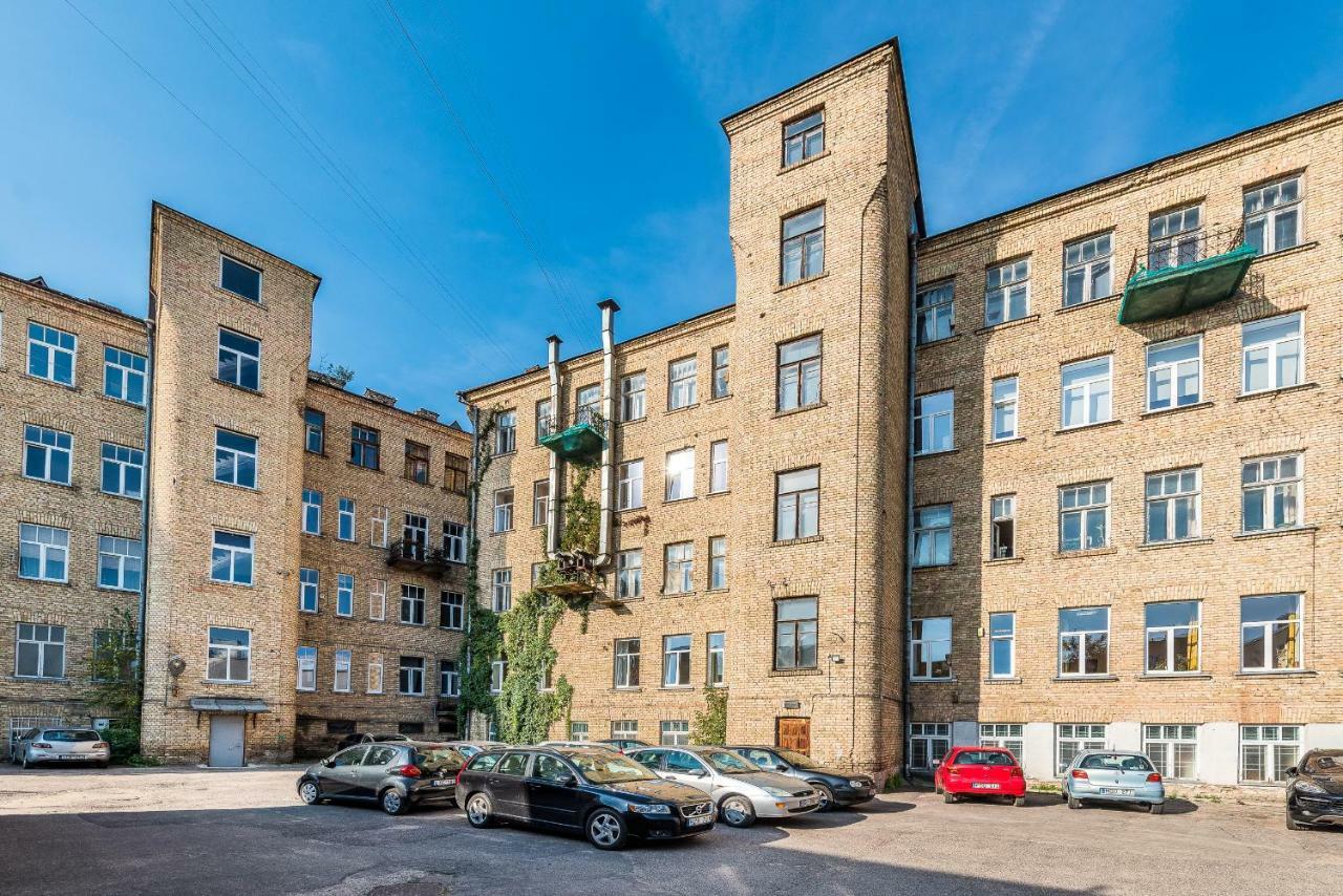 City Center Apartment By Urban Rent Vilnius Bagian luar foto